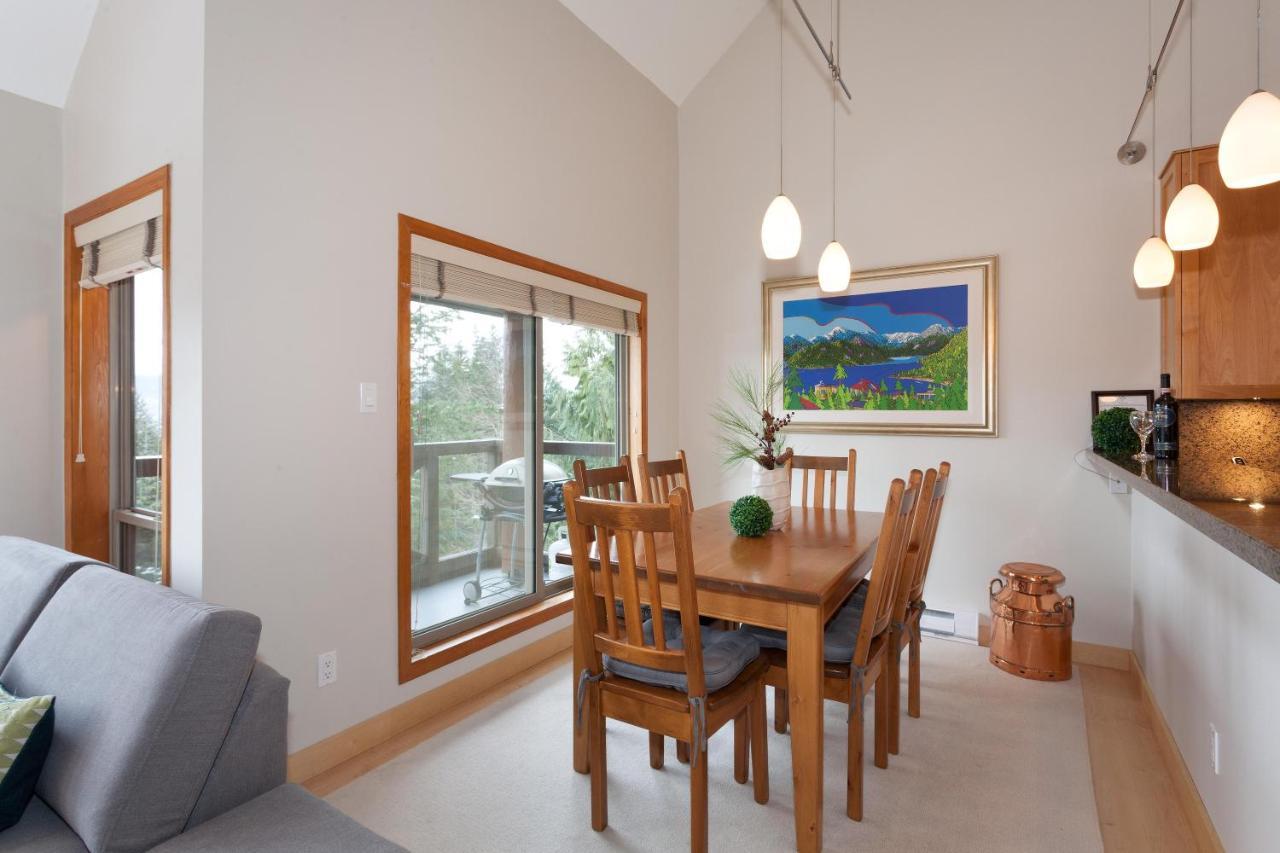 Painted Cliff 11 | Dog Friendly! Ski-In Ski-Out Benchlands Townhome W/ Hot Tub & Fireplace Whistler Buitenkant foto