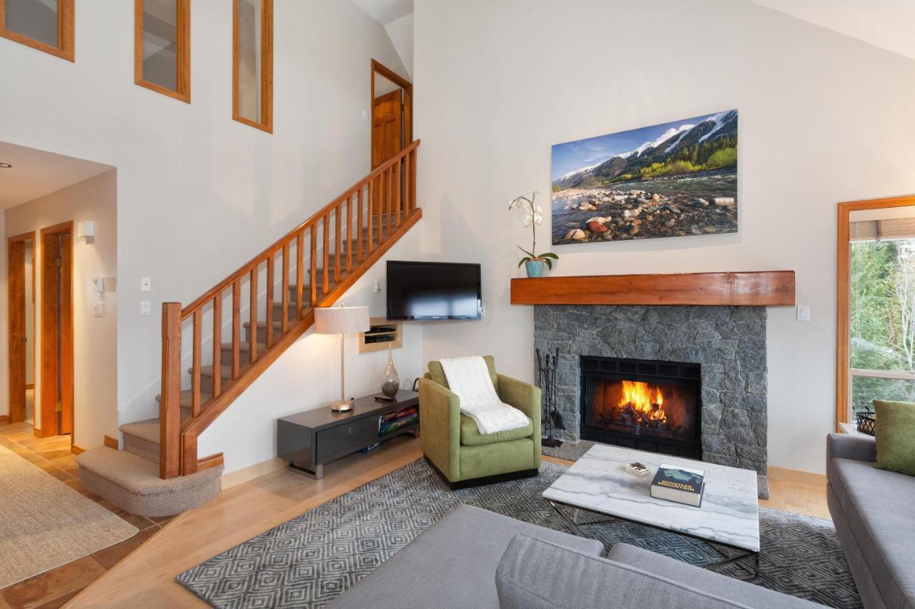 Painted Cliff 11 | Dog Friendly! Ski-In Ski-Out Benchlands Townhome W/ Hot Tub & Fireplace Whistler Buitenkant foto